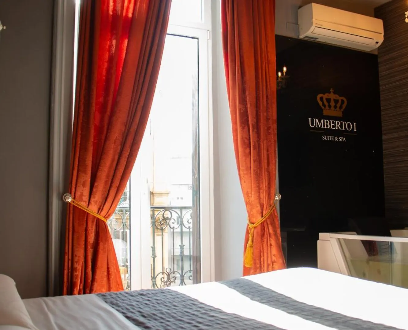 Beb Umberto I Napoli Hotel