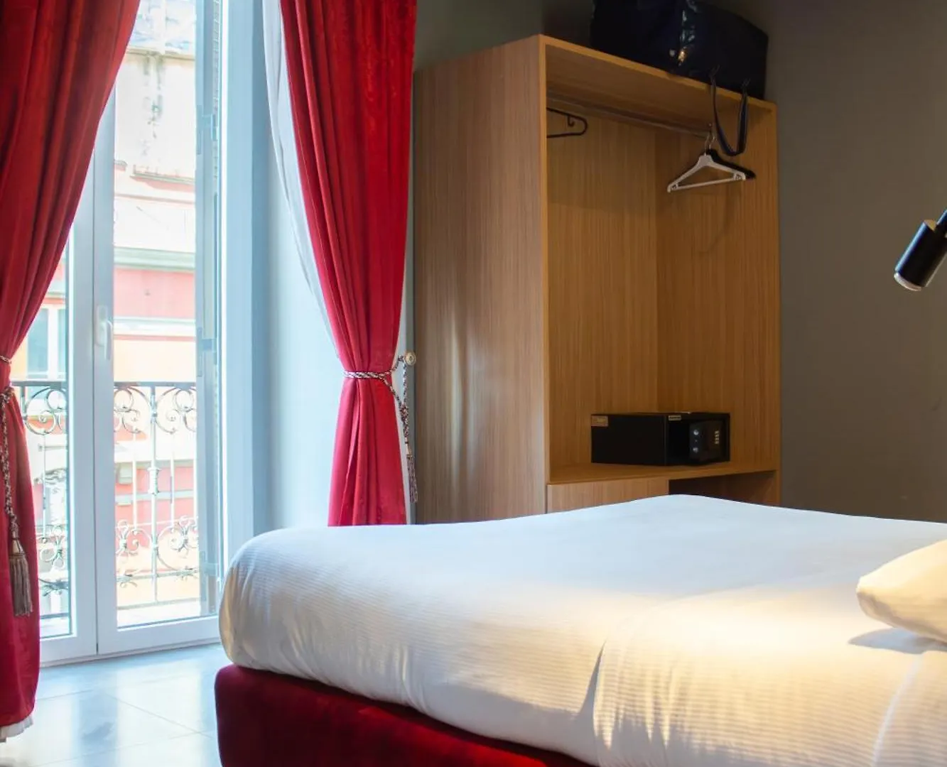 Beb Umberto I Napoli Hotel 0*, Naples