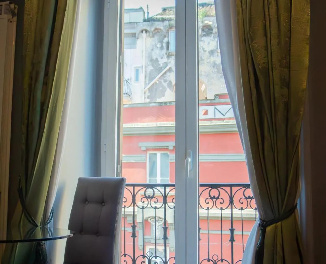 Beb Umberto I Napoli Hotel 0*, Naples